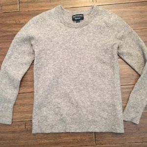 Banana Republic crew neck sweater